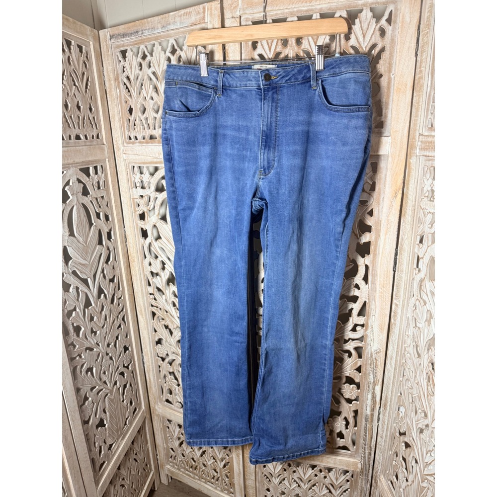 Wrangler Womens High Rise Bold Bootcut Jeans Medium Wash Blue Size 18x30